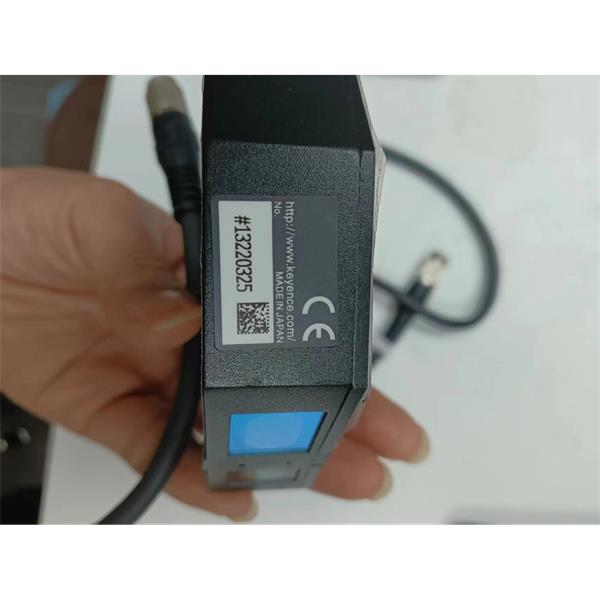 日本KEYENCE基恩士LK-G5000高精度CMOS激光位移傳感器感測頭LK-H025